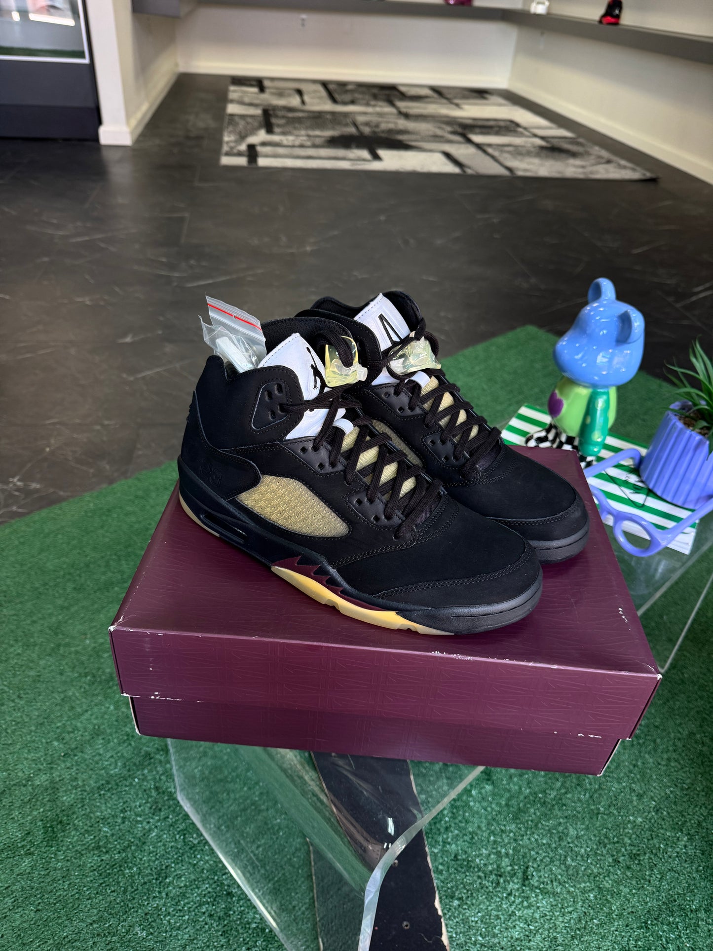 DS Jordan 5 AMM